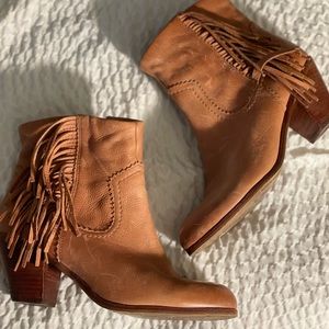 Sam Edelman Fringe boots